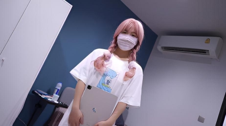 国产原创自拍 中国女大学生应聘情趣模特，结果被导演潜规则中出