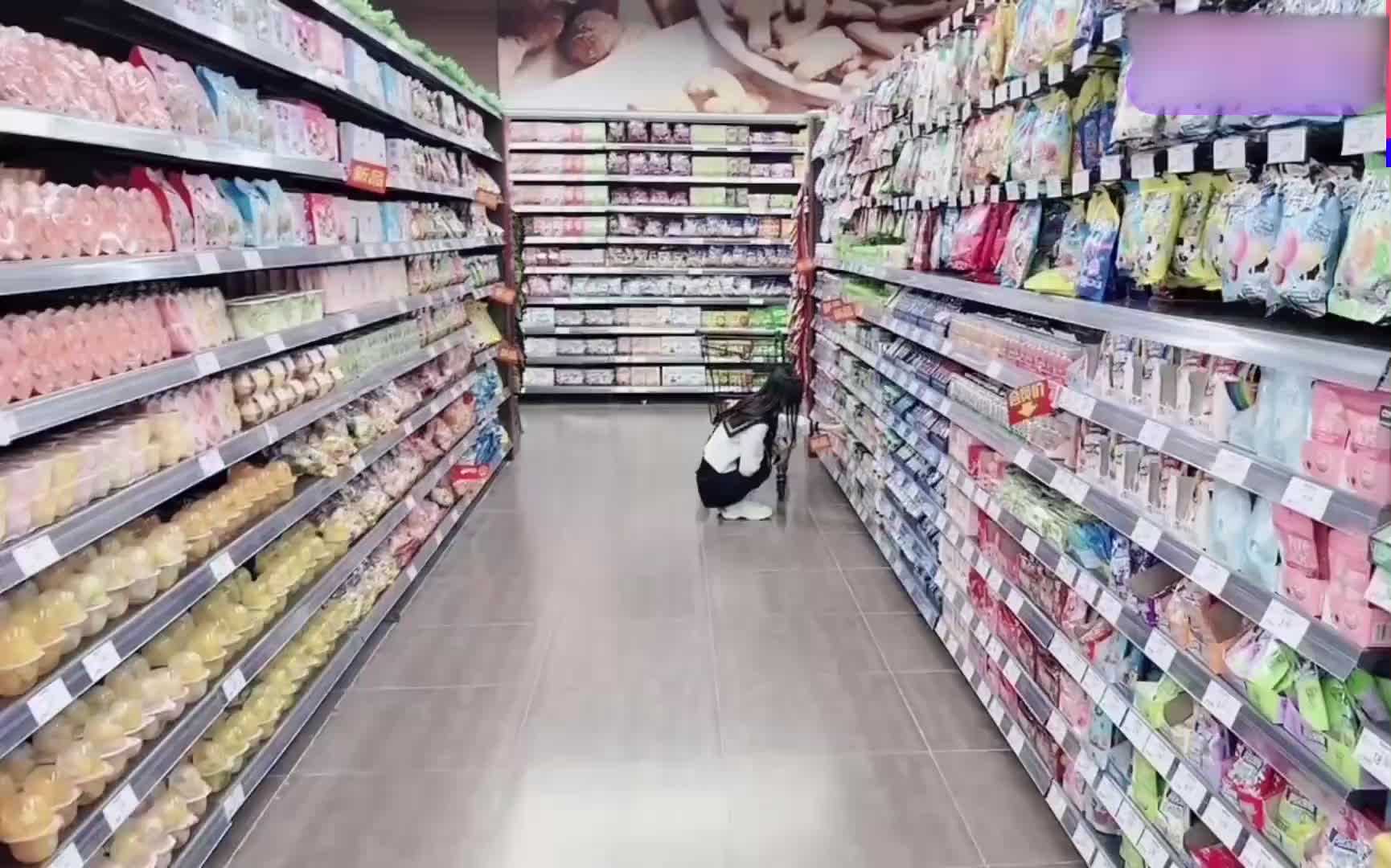 JK超市偶遇:粉色情人的甜蜜邀约,带回家后的激情
